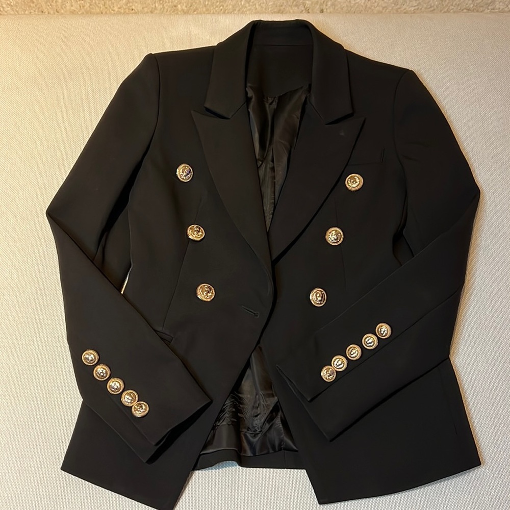 Stunning black blazer